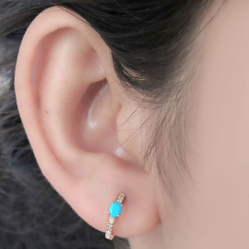 Diamond & Blue Sapphire Huggie 13mm