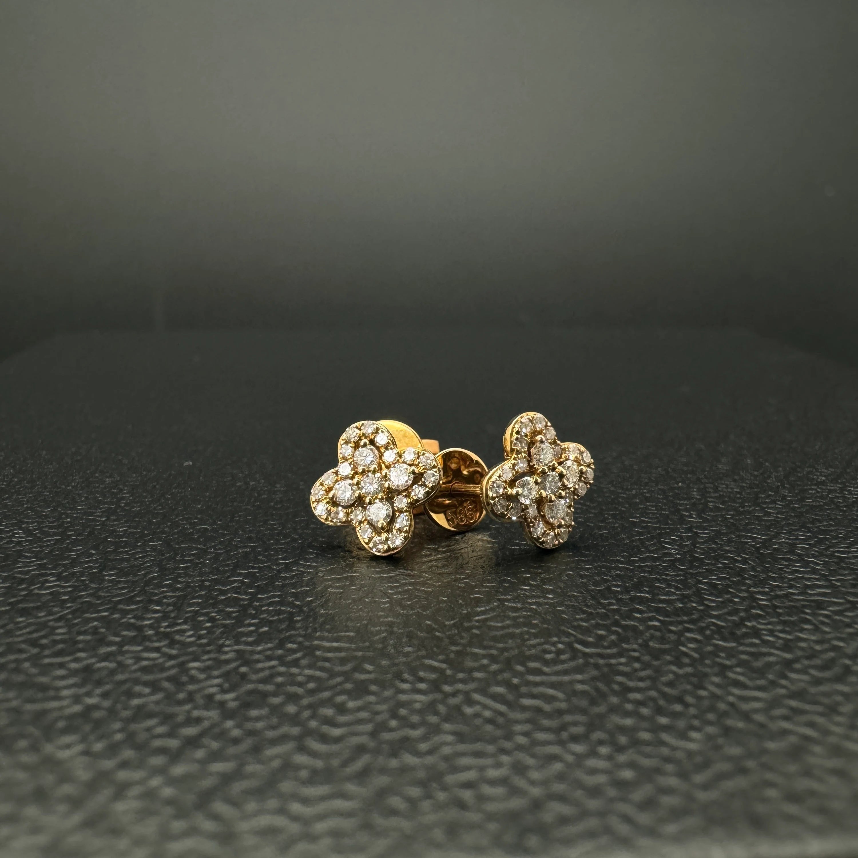 Clover Diamond Ear Tops