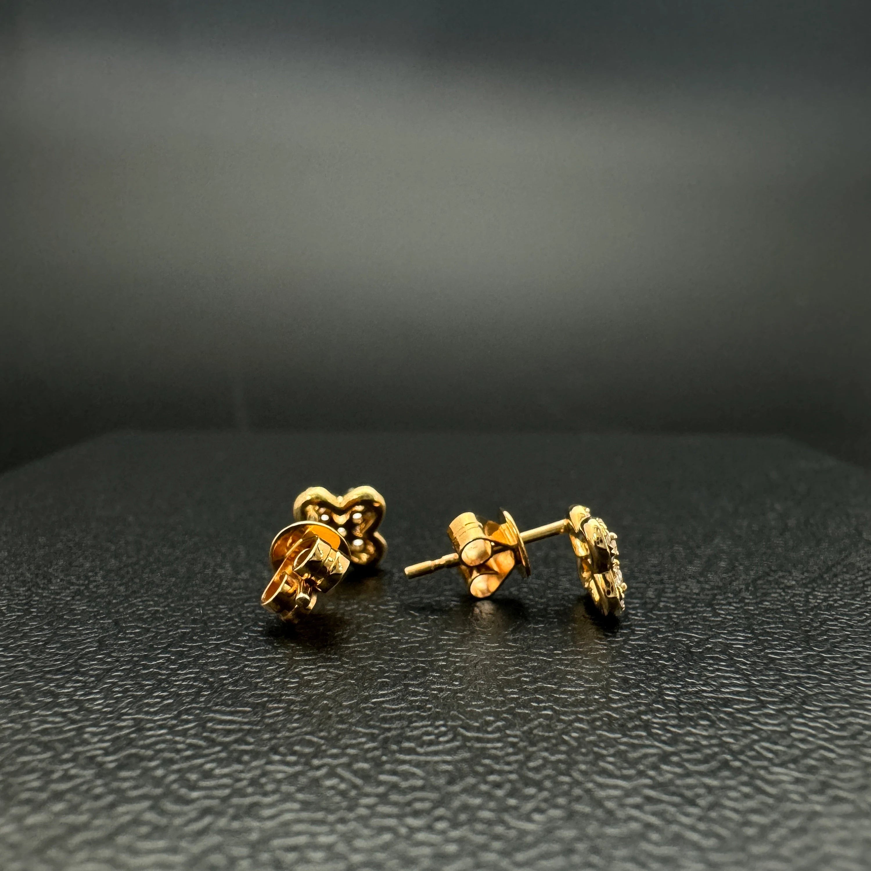 Clover Diamond Ear Tops
