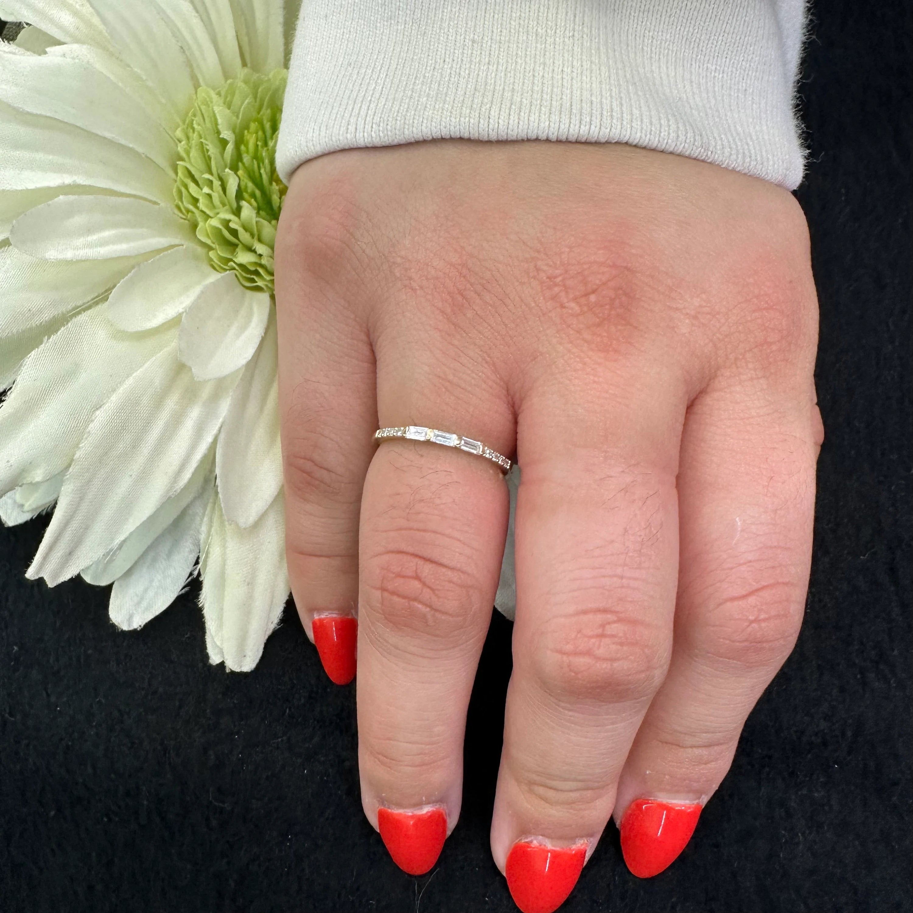 Diamond & Baguette Band Ring 6