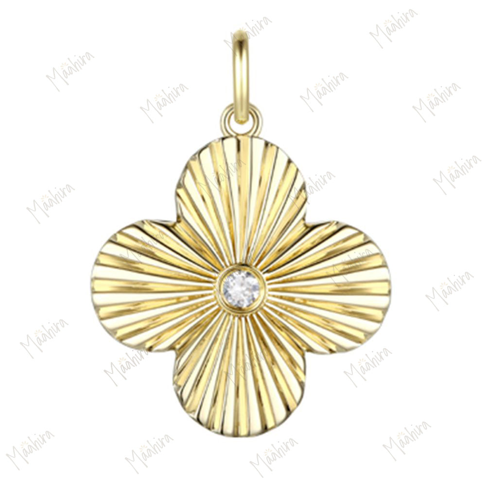 Diamond Clover Pendant 15mm