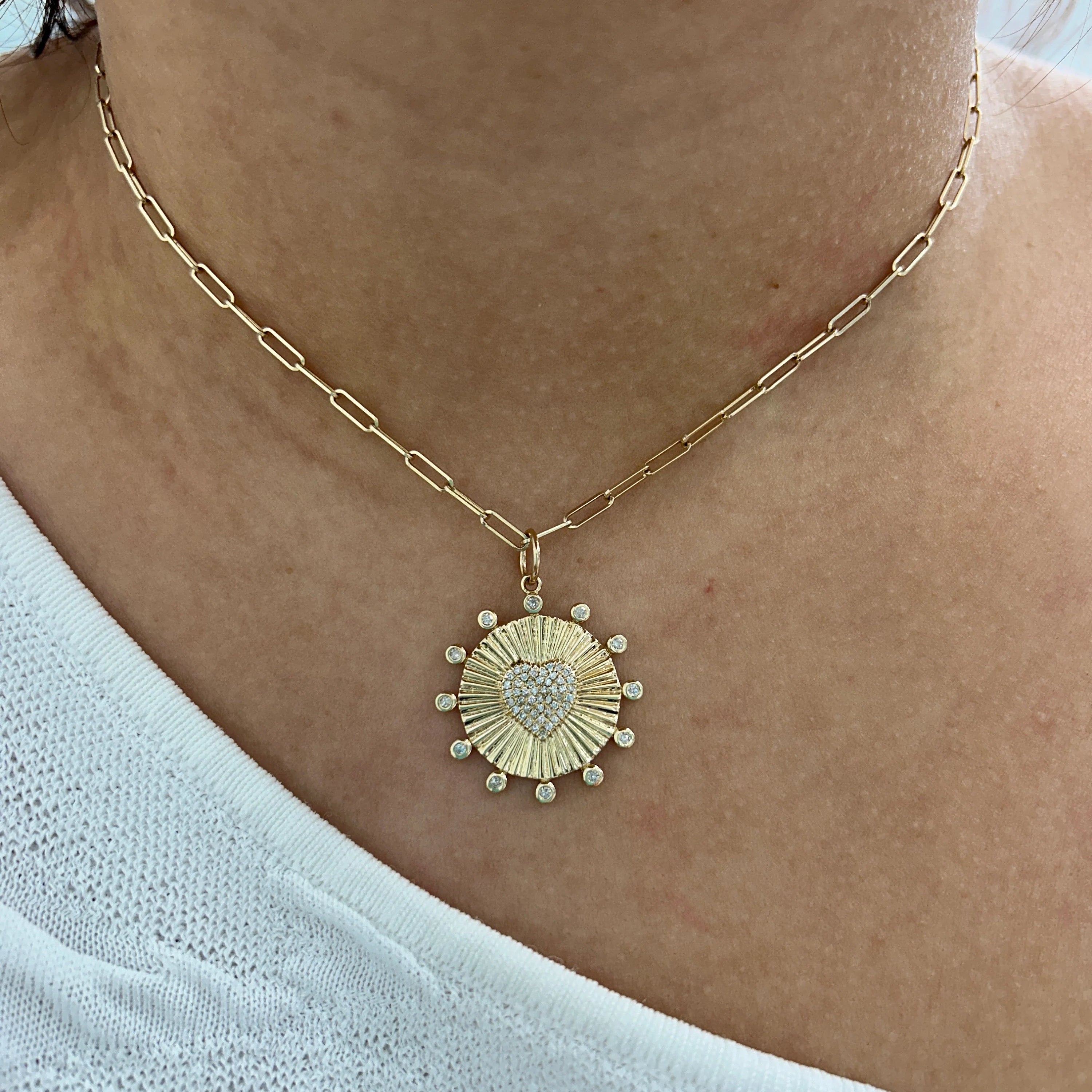 Diamond Round Disc With Heart