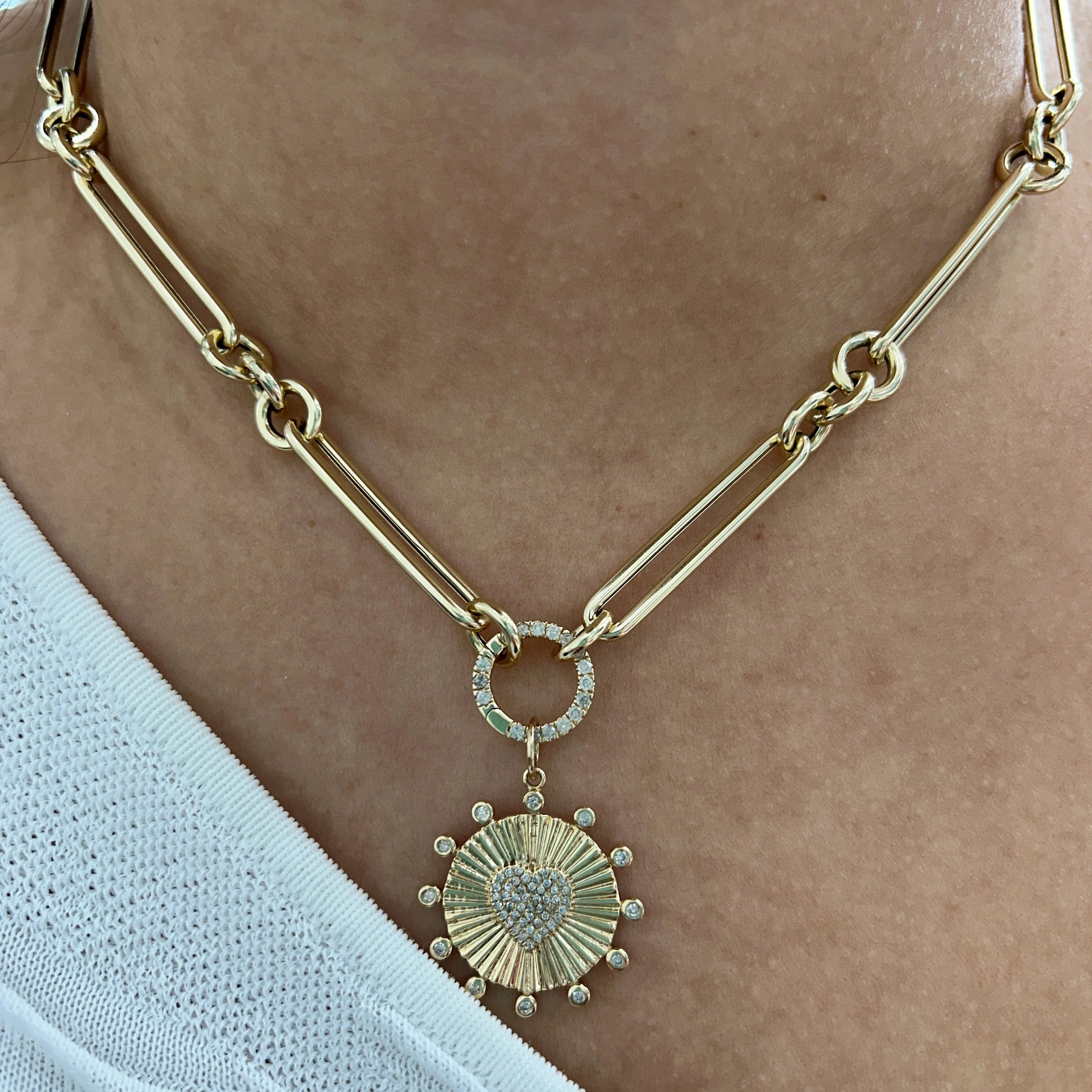 Diamond Round Disc With Heart