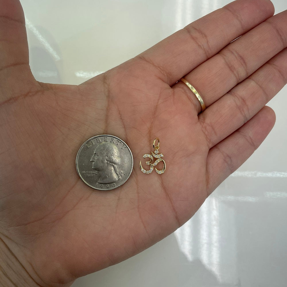 Om diamond charm 11x11.50mm