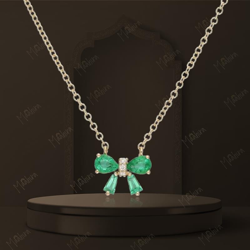 Minimalist Diamond Emerald Bow Necklace-7x9mm