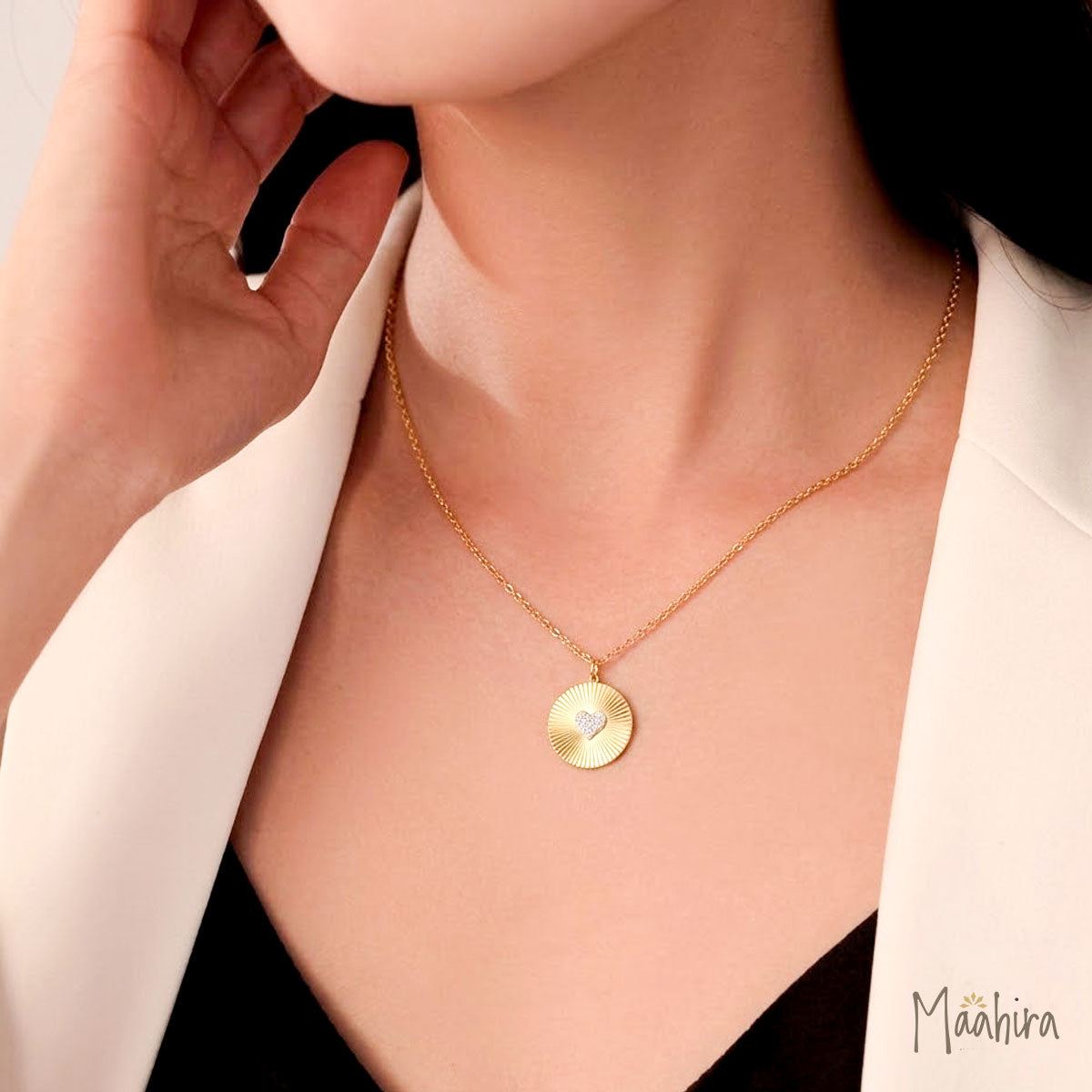 Diamond Round Heart Pendant 30mm