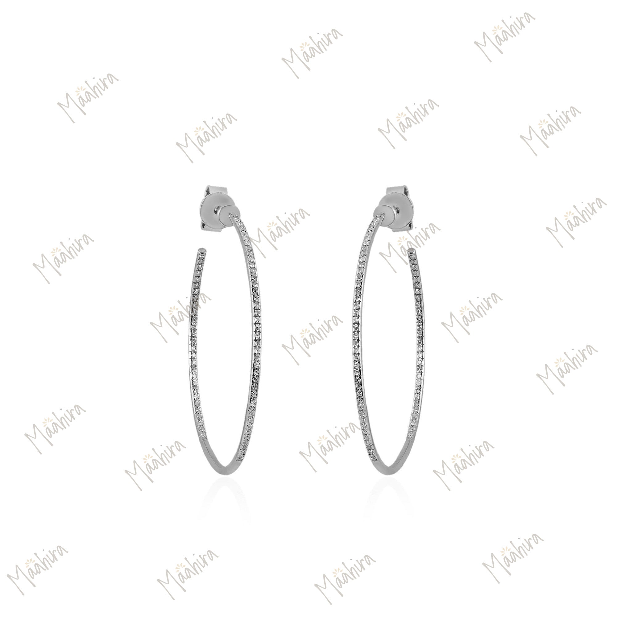 Sleek Golden Hoop To Give Perfect Touch Of Glamour
