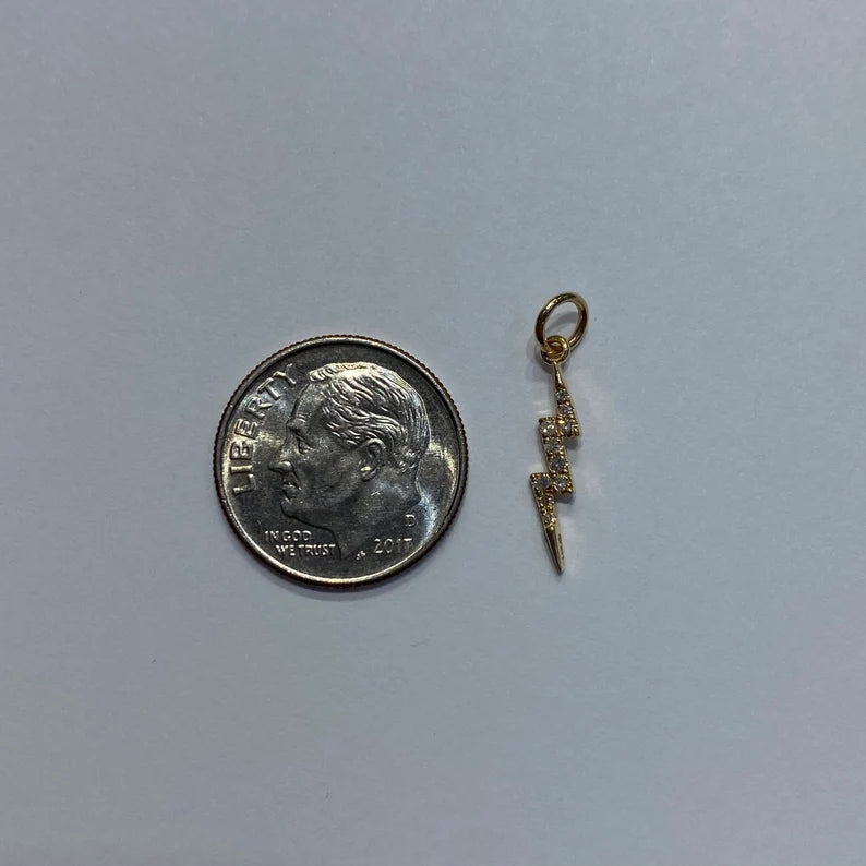 Size of Lighting charm