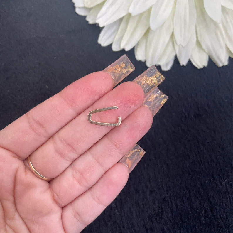 size of gold pval clasp
