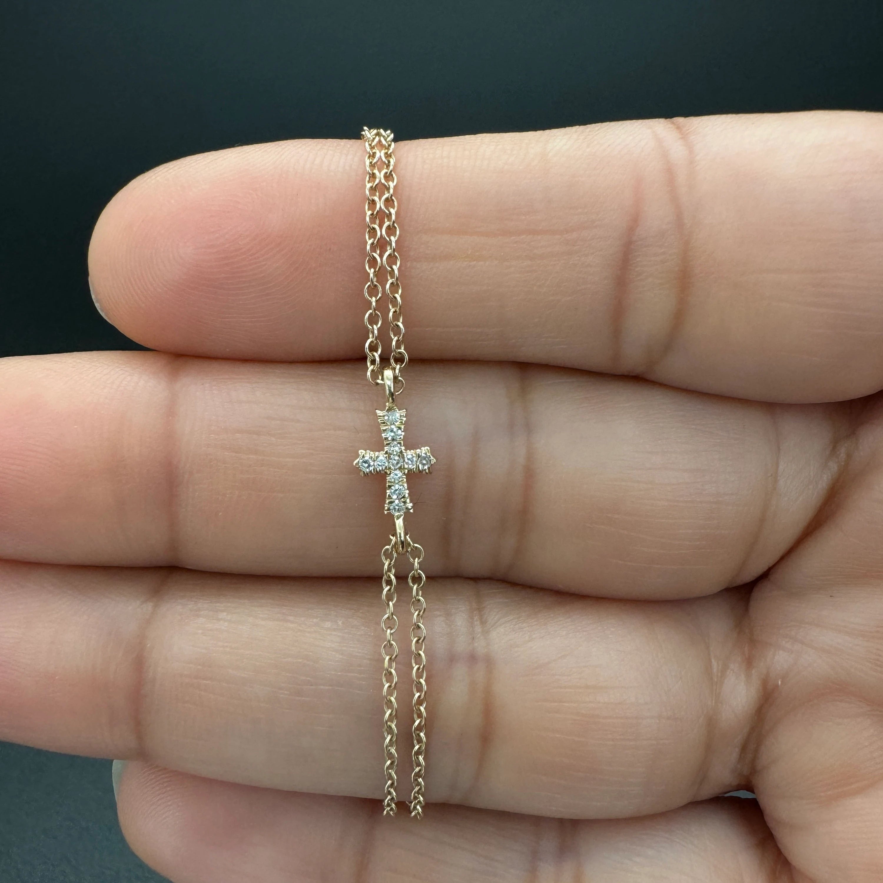 Diamond cross connector