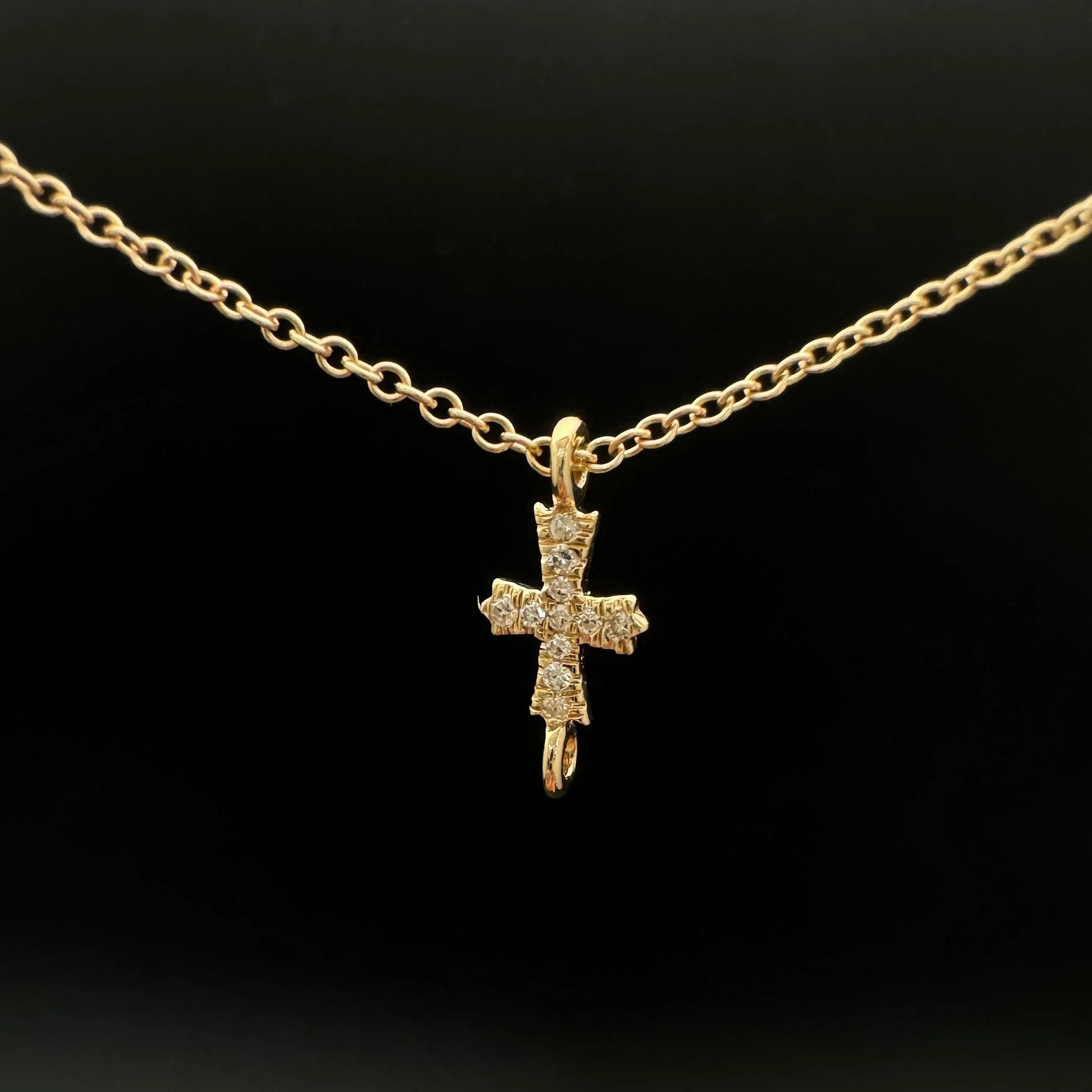 Diamond cross connector