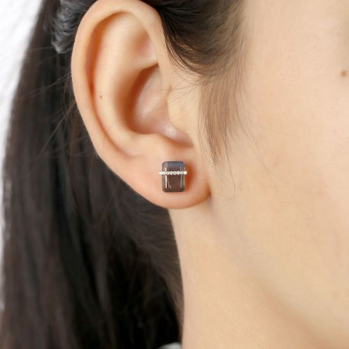 Diamond Studs With Stone Size 6X8mm