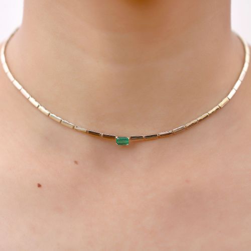 Rose gold Coloured Chain With Green Emerald