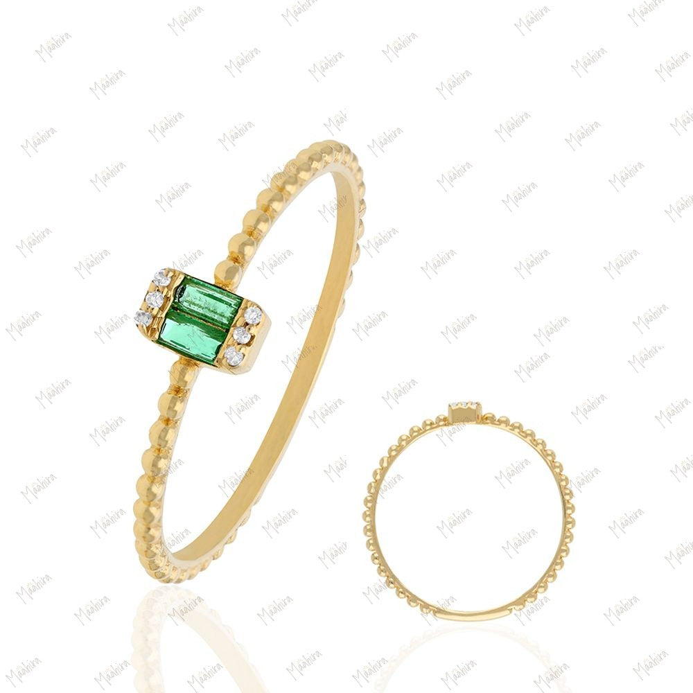 Diamond and Emerald Minimalist Ring in US Size 6/8