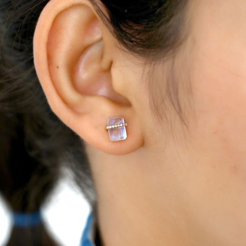 Diamond Studs With Stone Size 6X8mm