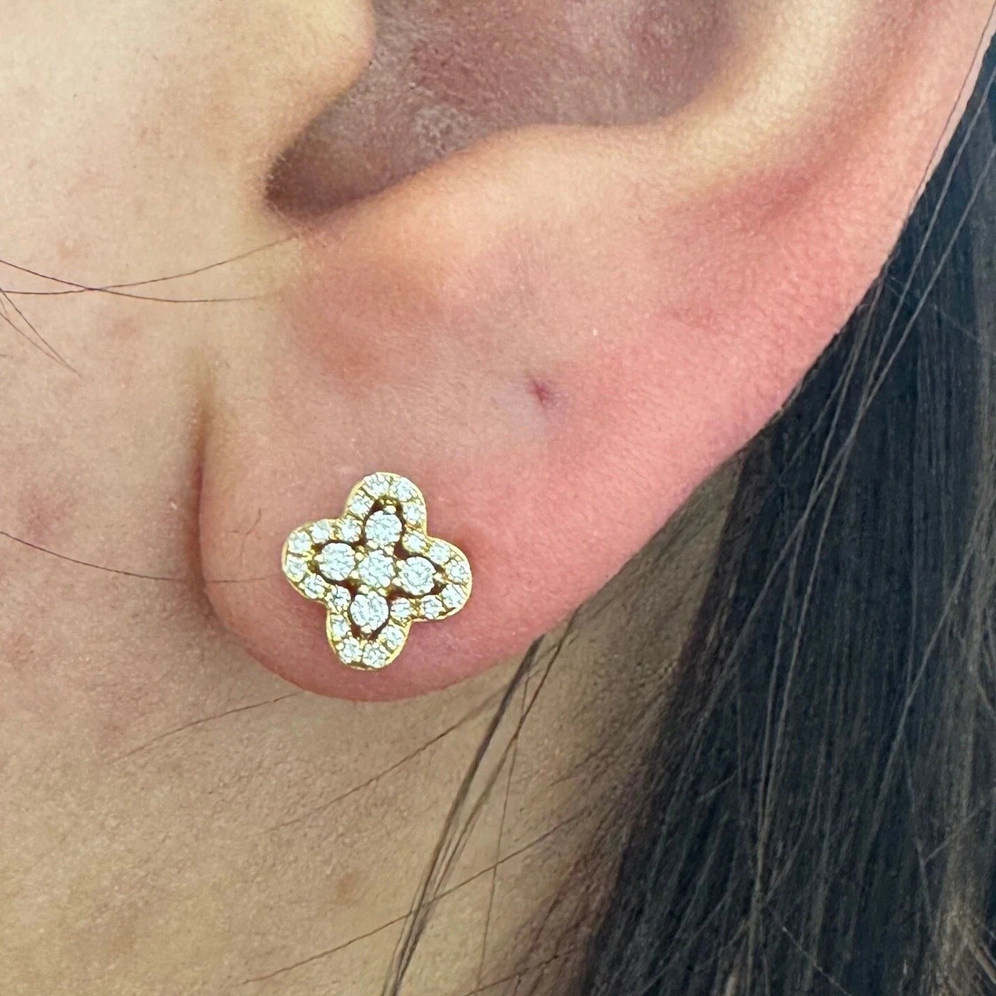 Clover Diamond Ear Tops