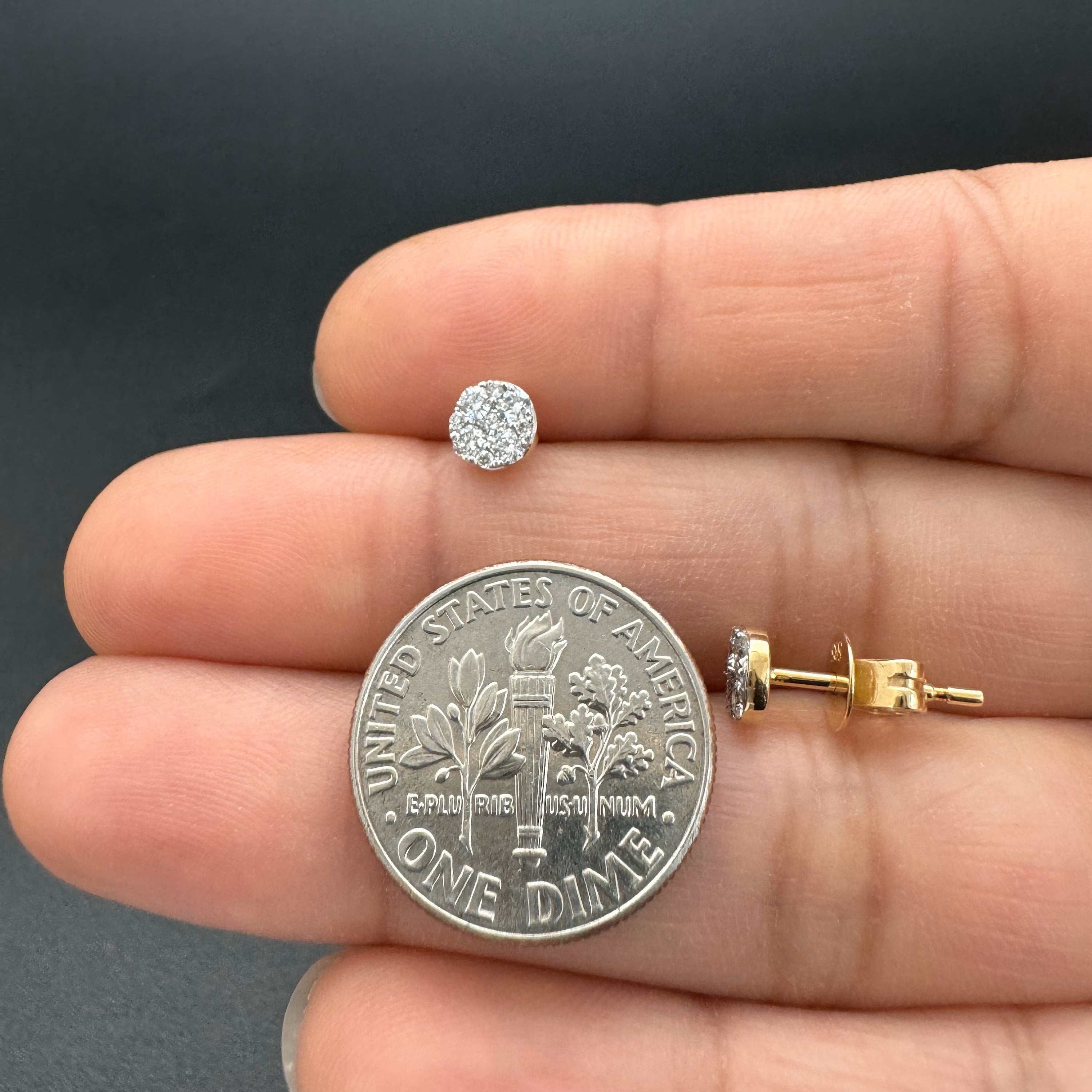 Diamond Round Studs 5mm