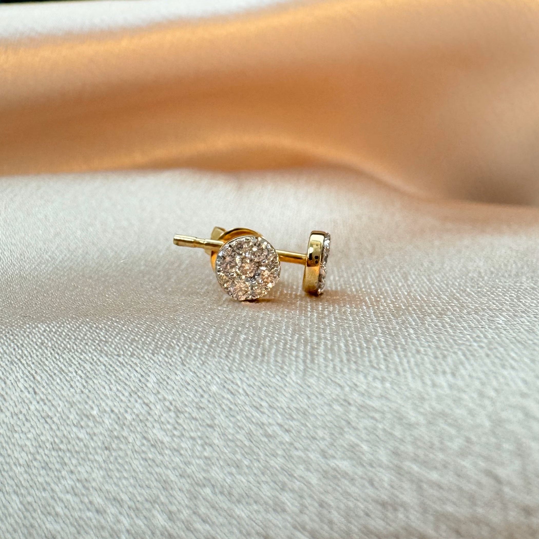 Diamond Round Studs 5mm