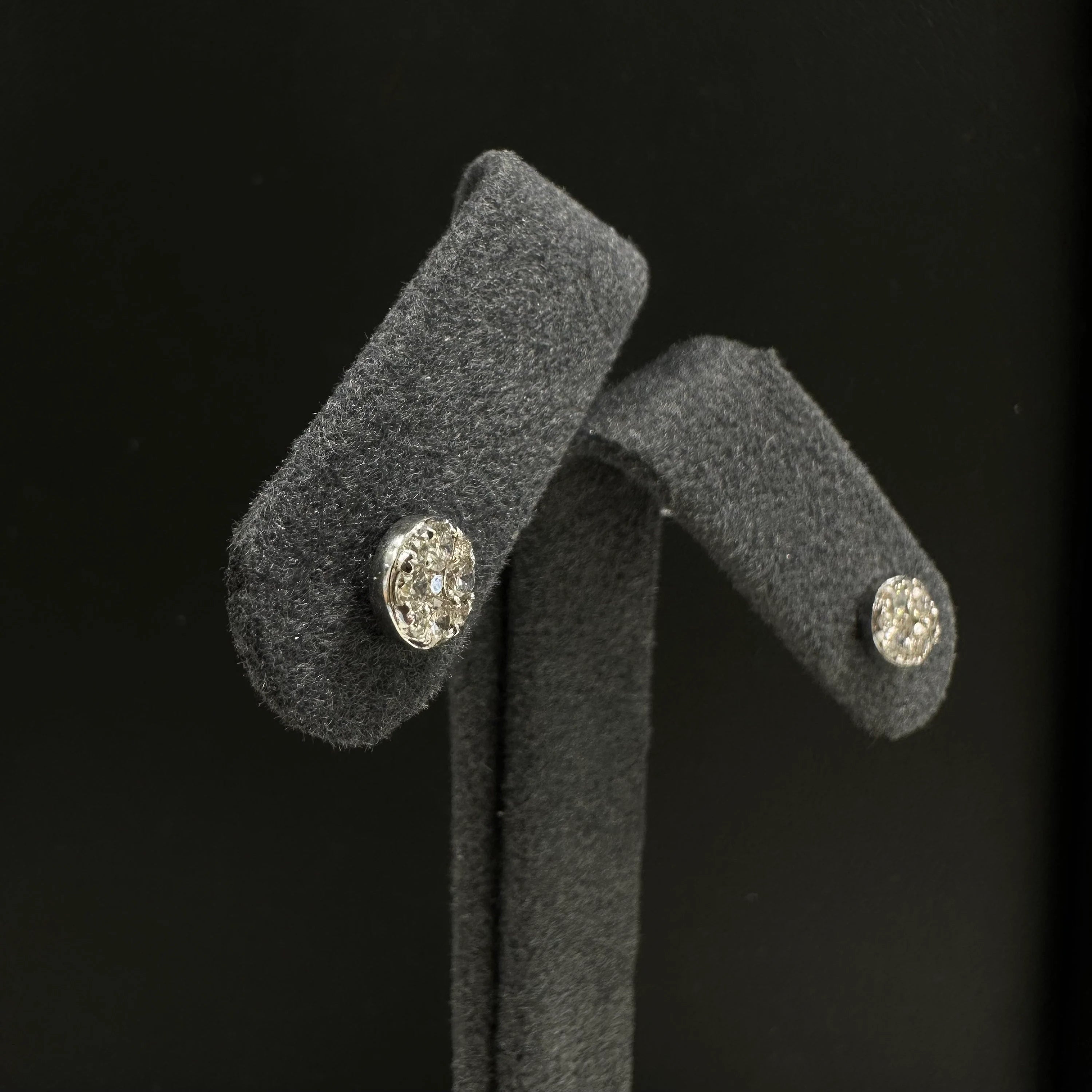 Diamond Round Studs 6mm