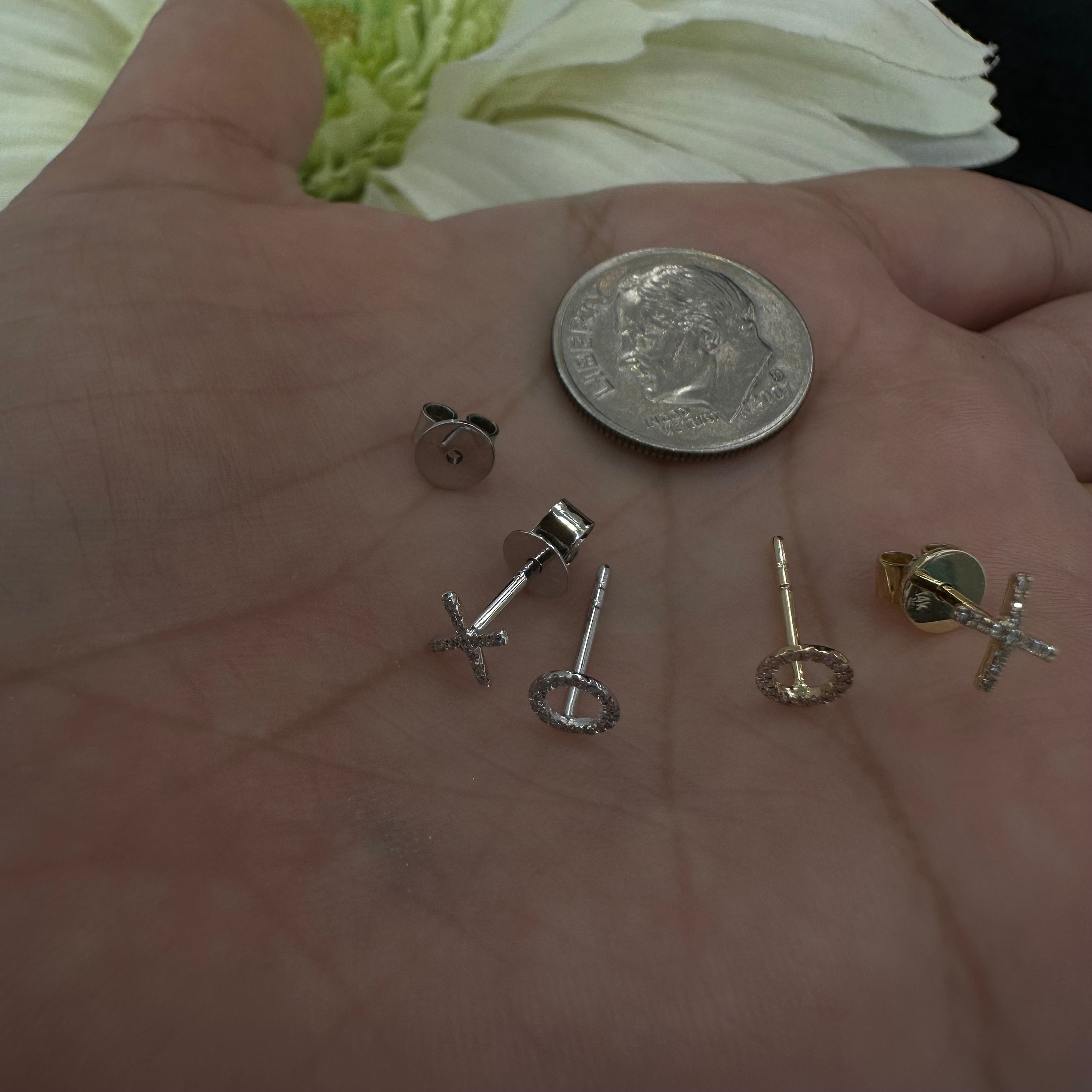 Diamond Studs-Tiny Xo