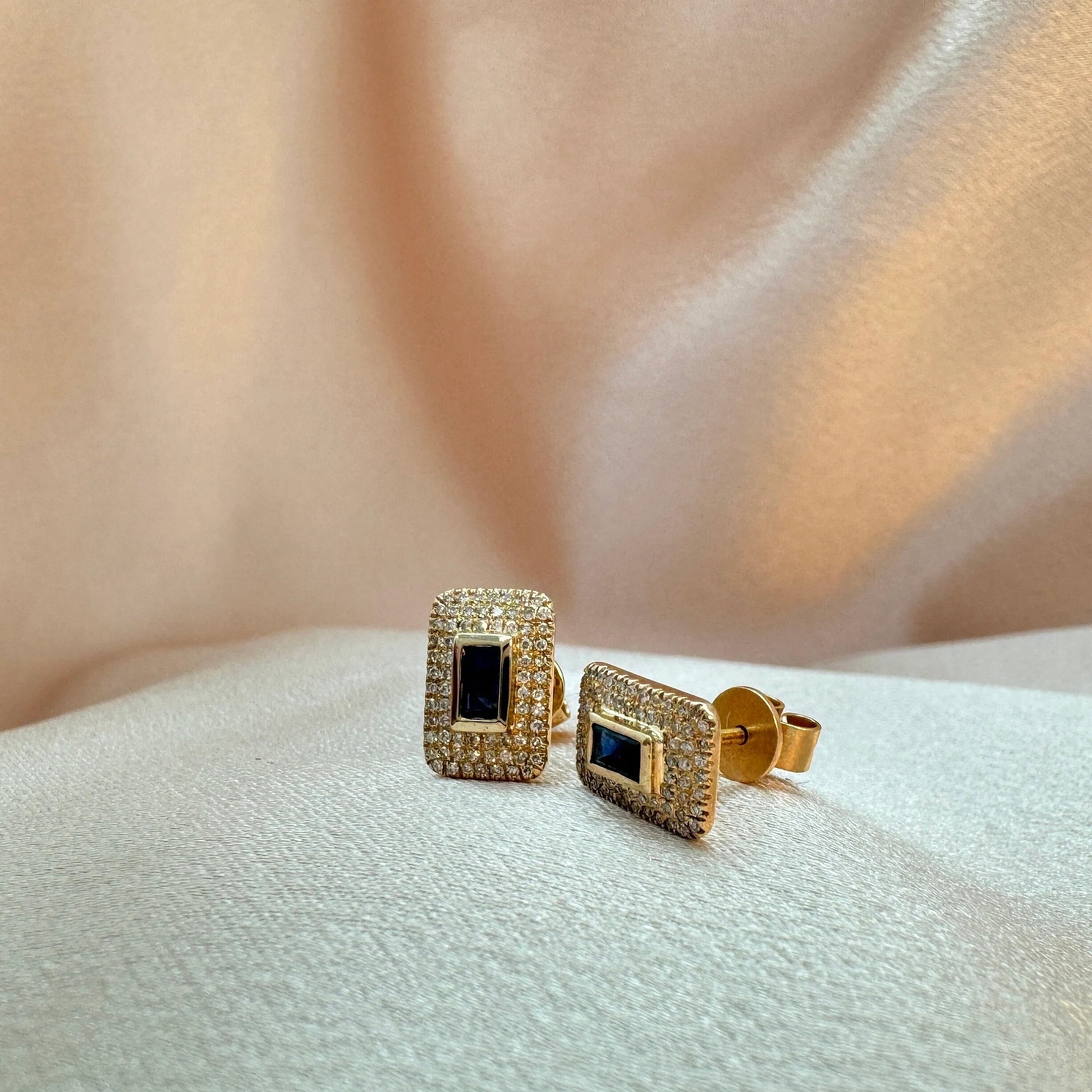 Diamond & Sapphire Studs