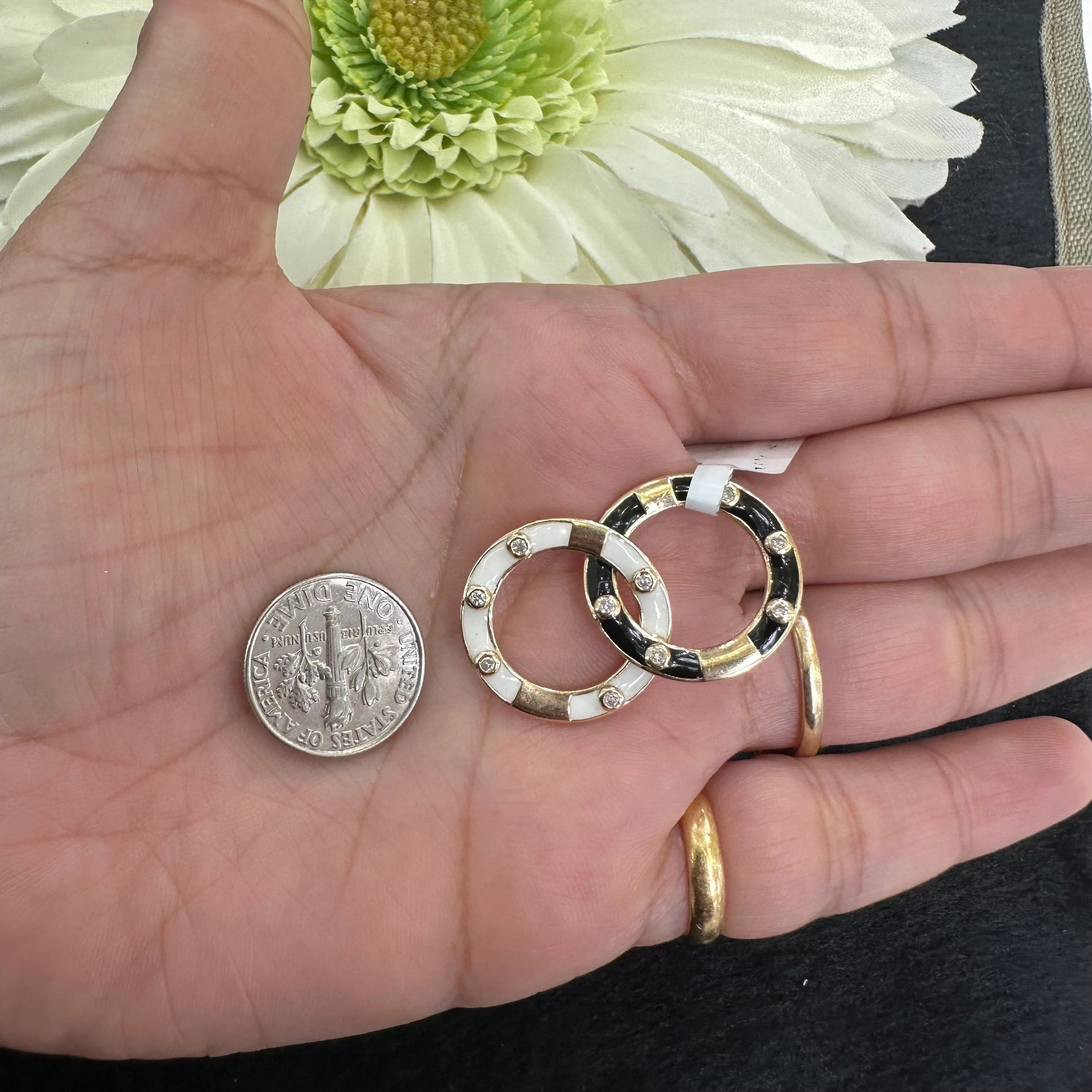 Diamond Ring Charms With Black,White Enamel