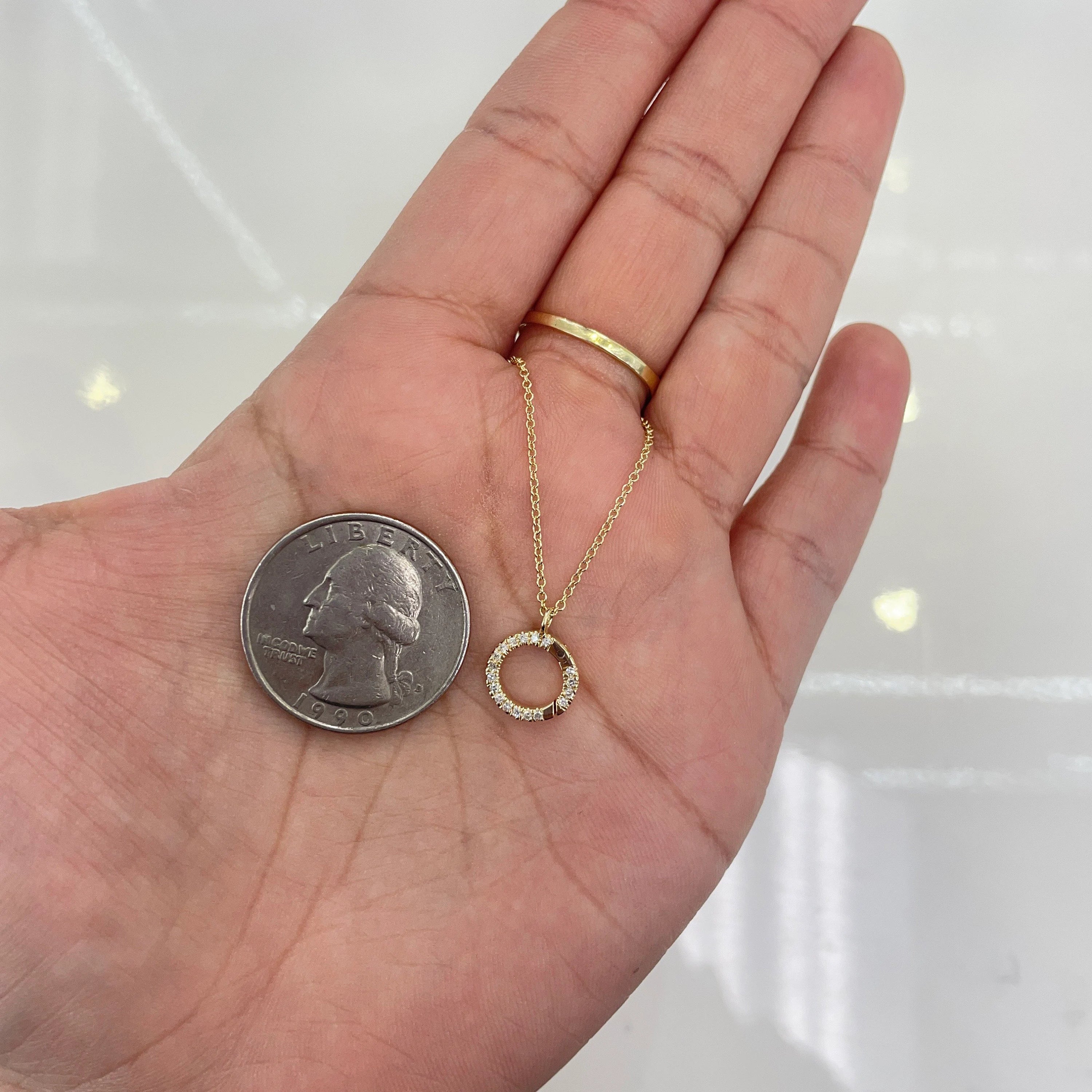Diamond Clickable Circle Pendant Necklace