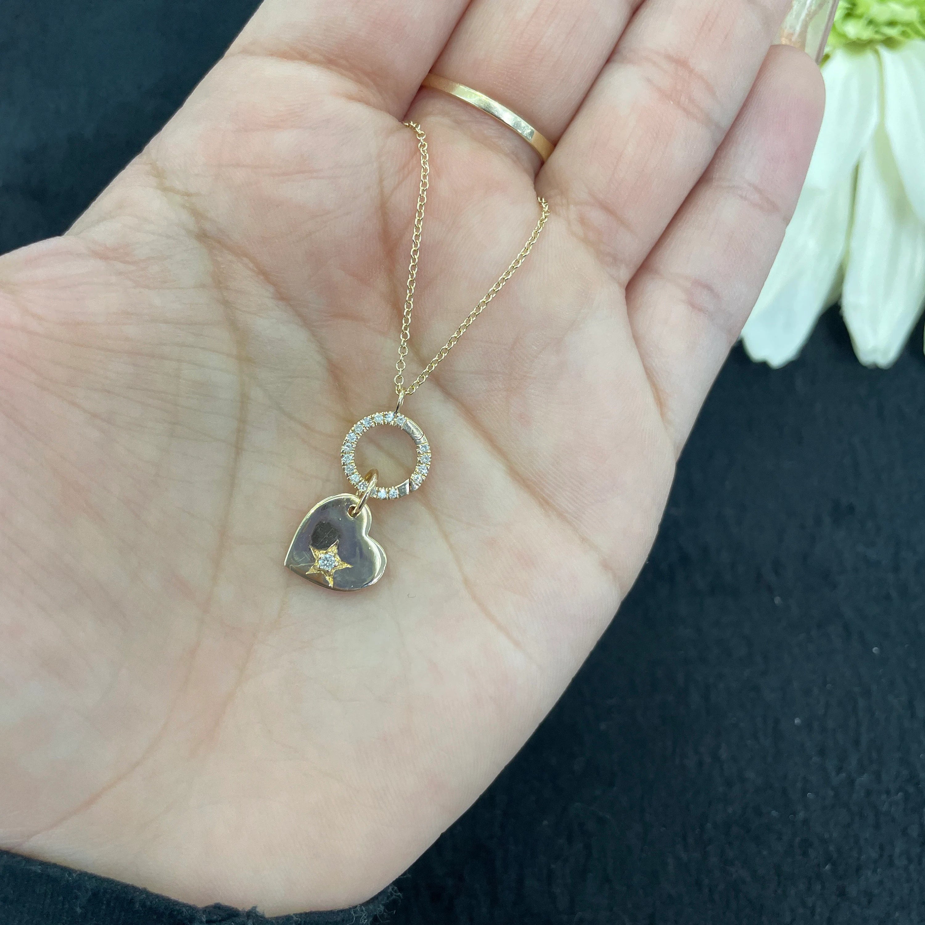 Diamond Clickable Circle Pendant Necklace
