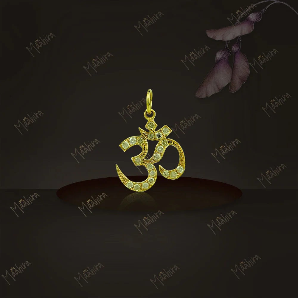 Om diamond charm 11x11.50mm
