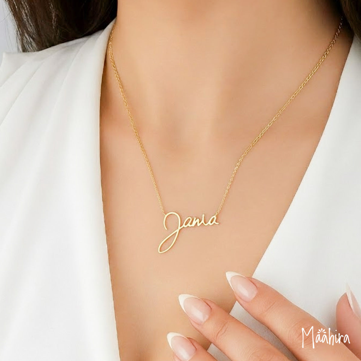 Gold Jania custom name necklace