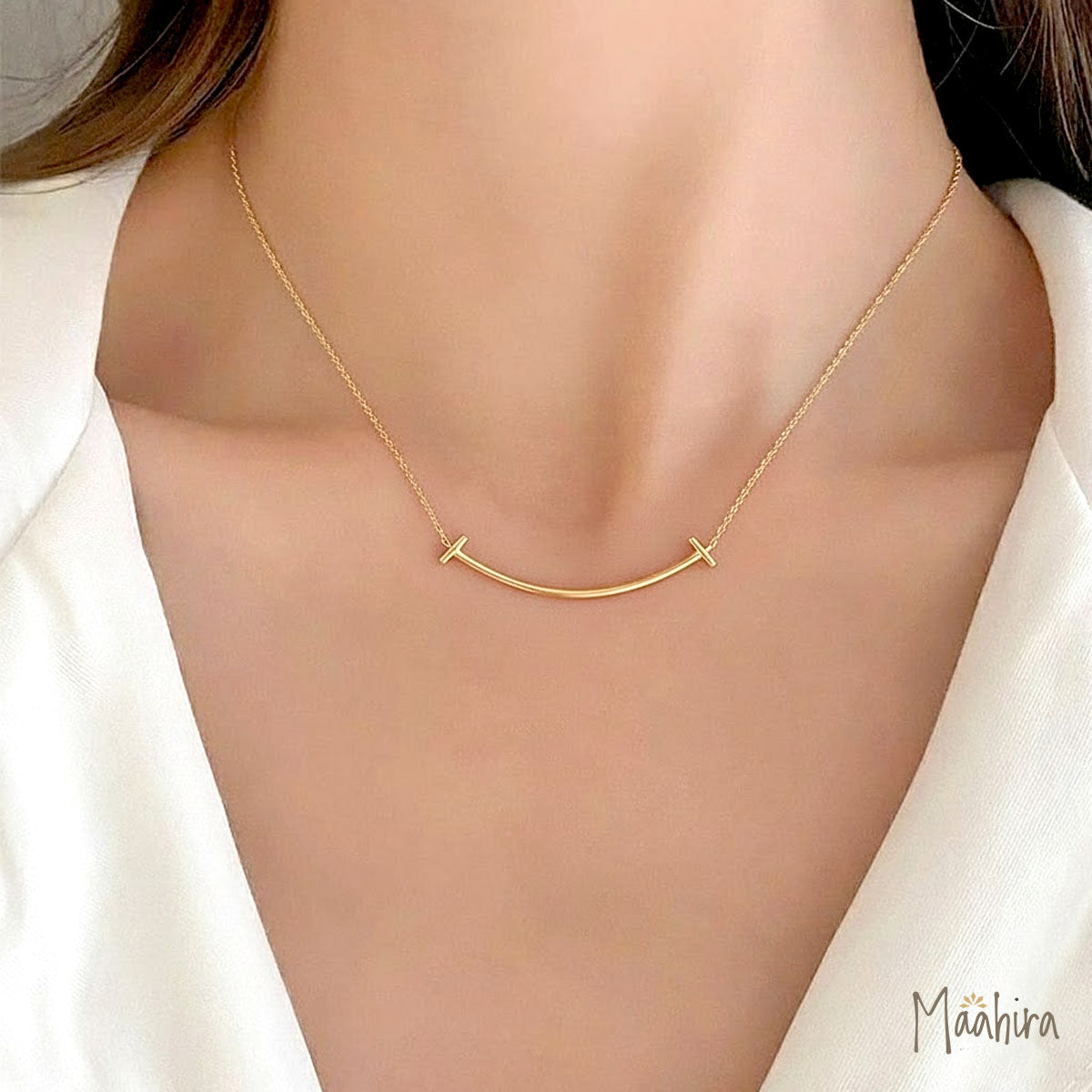 Long Curve Bar Necklace
