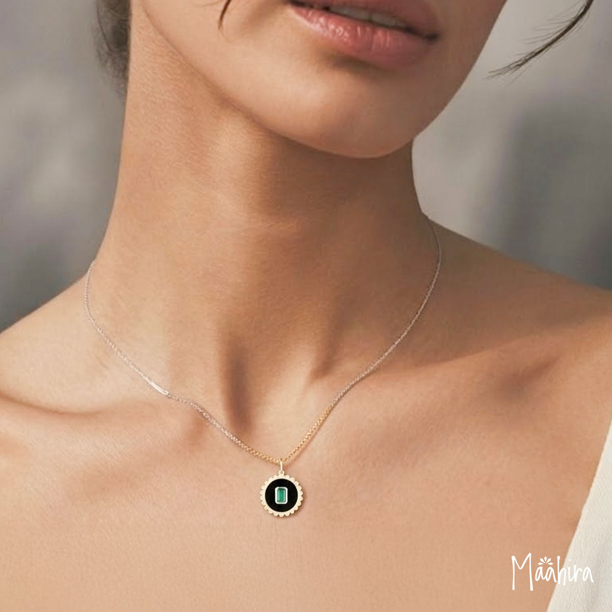 Onyx Diamond & Emerald Round Pendant 20mm