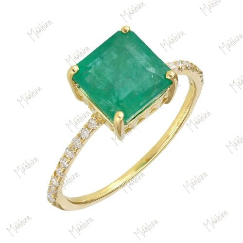 Emerald & Diamond Ring 7mm